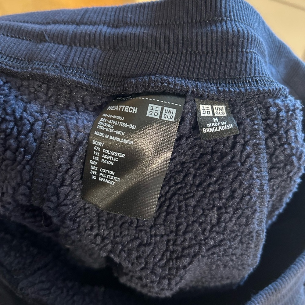 Uniqlo HEATTECH Joggers in Navy - Picture 3 of 3